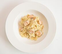 Фетучини с семгой