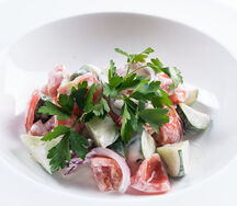 Домашний салат со сметаной