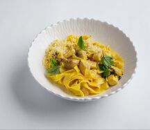 Фетучини с курицей и грибами