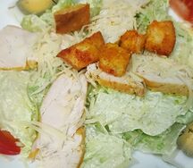 Цезарь с курицей