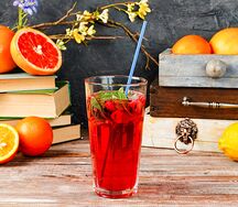 Натуральный лимонад Малина собственного приготовления