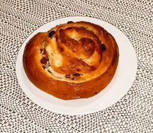 Улитка с изюмом