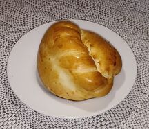 Пирожок с яблоком