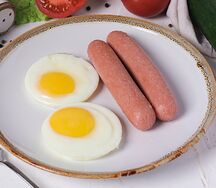 Яйцо с сосиской