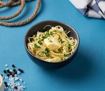 Капеллини со сливочным маслом и зеленью