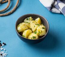 Картофель отварной с зеленью