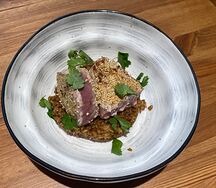 Тунец с тайским рисом