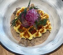 Бефстроганов с картофельным пюре