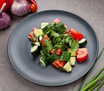 Свежий овощной салат