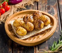 Картофель молодой на мангале