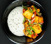 Курица с тофу и грибами