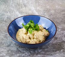 Сациви из курицы с грецкими орехами