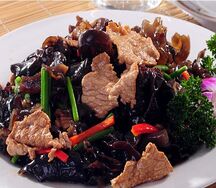 Баранина острая с овощами и Грибами Муэр