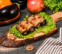 Баклажаны фаршированные с грецкими орехами