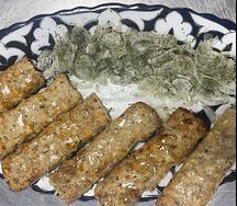 Люля-кебаб с маринованным луком для двоих