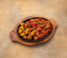 Куриная сковородка с картофелем