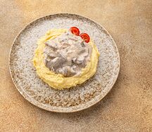 Куриная печень по-строгановски