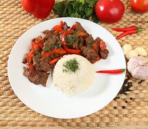 Телячья вырезка с овощами
