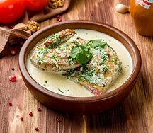 Цыпленок по-гальски чкмерули