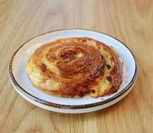 Улитка с изюмом