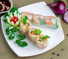 Фреш-роллы с манго и креветками