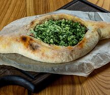 Аджарули со шпинатом и сыром