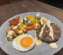 Бифштекс по-английски с овощами-гриль