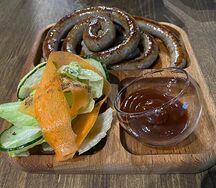 Шайба куриная с томатным соусом