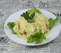 Салат с курочкой под сыром