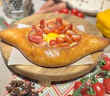 Хачапури с помидорами