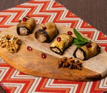 Баклажанные рулетики с орехами