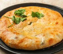 Хачапури со шпинатом и сыром