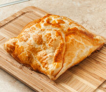 Слойка с сыром