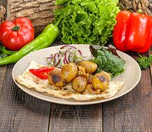 Картошка молодая на мангале