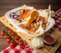 Шаурма на тарелке