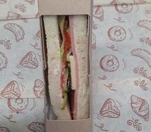 Сэндвич с ветчиной и сыром