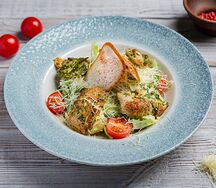 Цезарь с курицей