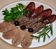 Мясная тарелка