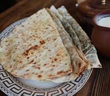 Кутаб с сочной бараниной