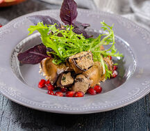 Рулеты из баклажанов с ореховой начинкой