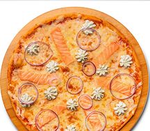 Пицца с семгой и сливочным сыром