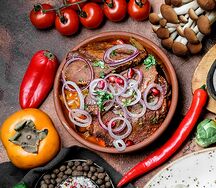 Чашушули с говяжьими щечками