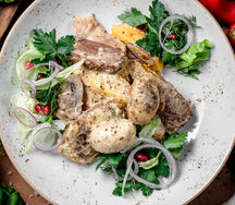 Говядина в сливочно-горчичном соусе