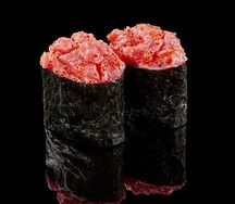 Гункан из тунца