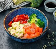 Поке с лососем острый