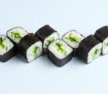 Маки с огурцом