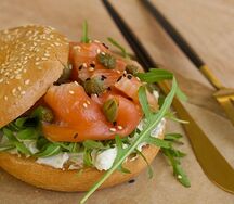 Бейгл с семгой