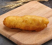 Сосиска в тесте жареная