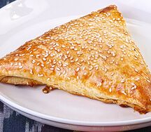 Самса слоёная с бараниной