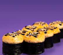 Запеченный ролл с тунцом